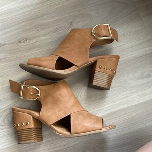 Brown Block Heel Shoe